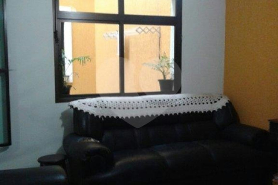 Sobrado à venda com 3 quartos, sendo 1 suíte, em Tremembé, São Paulo, SP