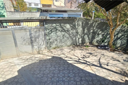 Sobrado à venda com 5 quartos, sendo 1 suíte, em Interlagos, São Paulo, SP