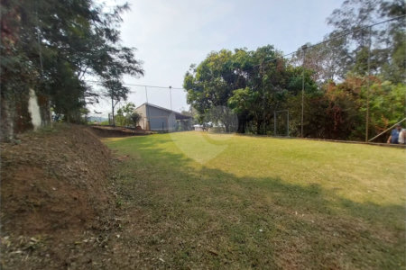 Chácara à venda ou para alugar com 3 quartos, sendo 1 suíte, em Chácaras Polozzi, Louveira, SP
