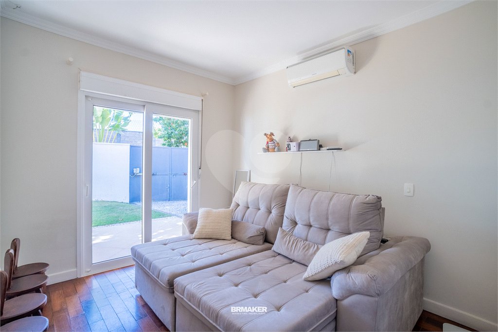 Casa à venda com 3 quartos, sendo 1 suíte,  no condomínio Vinhas da Vista Alegre - Lado Sede, Vinhedo - SP