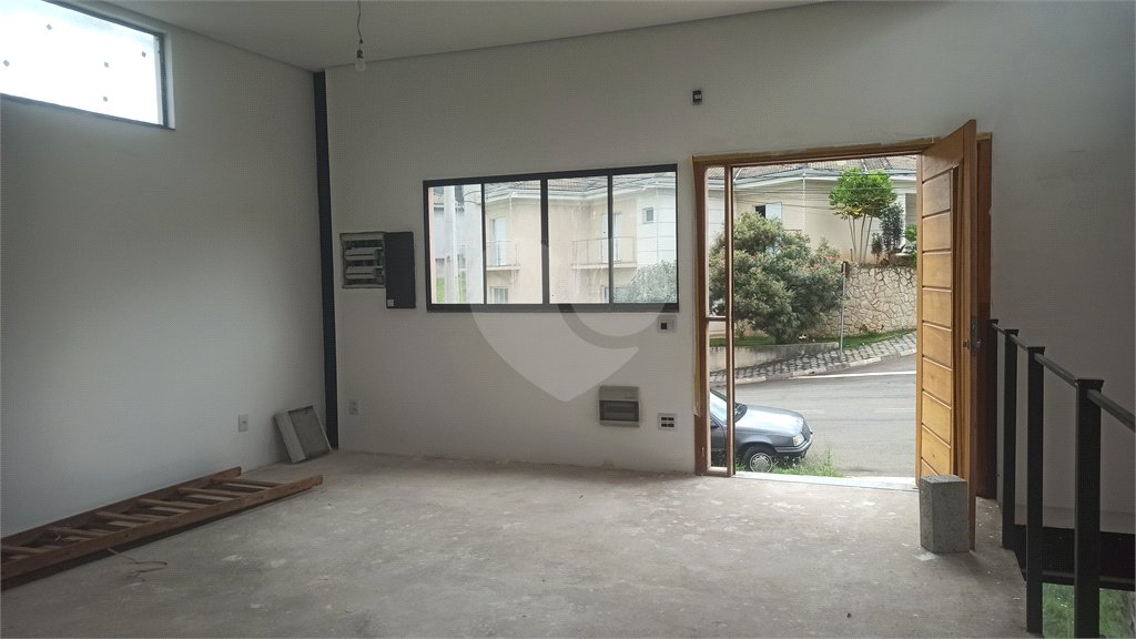 Casa à venda com 3 suítes no condomínio Serra da Estrela, Atibaia - SP