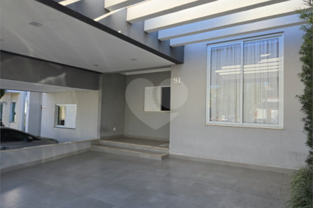 Casa à venda com 2 quartos, sendo 1 suíte, no condomínio Horto Florestal II, Sorocaba - SP