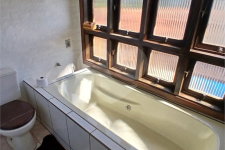 Casa à venda com 3 quartos, sendo 2 suítes, em Jardim Brogotá, Atibaia, SP