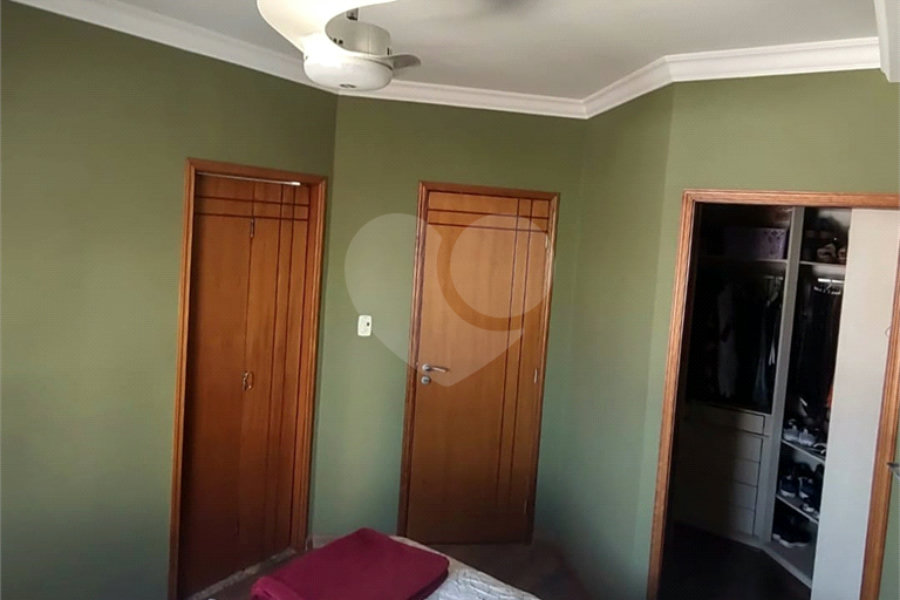Casa à venda com 4 quartos, sendo 1 suíte, em Santana, São Paulo, SP