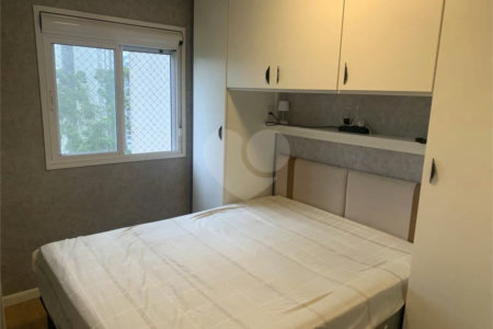 Apartamento à venda com 1 quarto em Parque Reboucas, São Paulo, SP