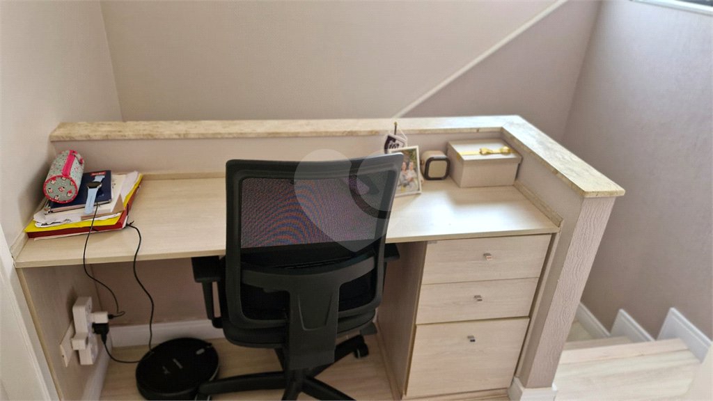 Casa à venda com 3 quartos, sendo 1 suíte,  no condomínio Moradas do Horto, São Paulo - SP