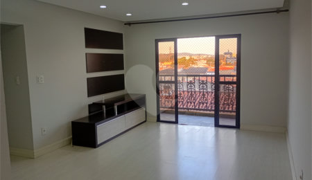 Apartamento à venda com 3 quartos, sendo 1 suíte,  em Vila Oliveira, Mogi das Cruzes, SP