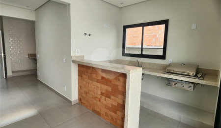 Casa à venda com 3 suítes no condomínio Terras de São Francisco, Vinhedo - SP