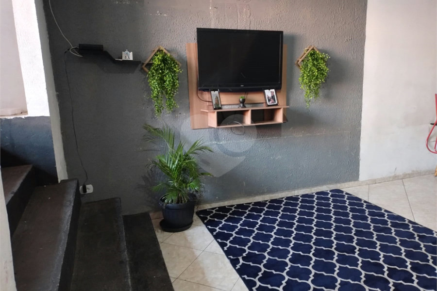 Sobrado à venda com 2 quartos em Itaquera, São Paulo, SP
