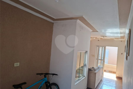 Casa à venda com 3 quartos em Cambuí, Itapetininga, SP
