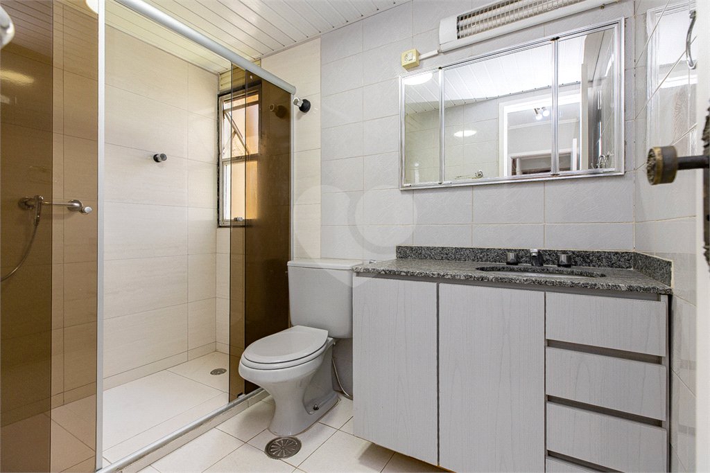 Apartamento à venda com 3 quartos, sendo 1 suíte,  em Brooklin, São Paulo, SP