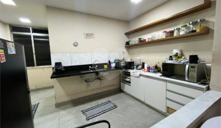 Cobertura à venda com 2 quartos, sendo 1 suíte,  em Tijuca, Rio de Janeiro, RJ