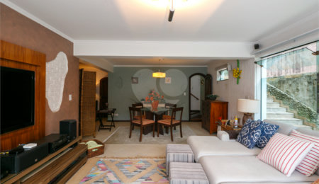 Casa Térrea à venda com 3 quartos, sendo 2 suítes,  em Brooklin Paulista, São Paulo, SP