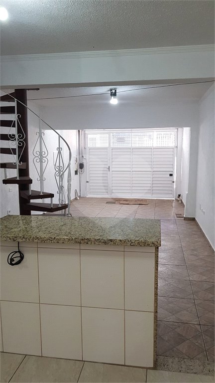 Sobrado à venda com 2 quartos, sendo 1 suíte, em Tremembé, São Paulo, SP