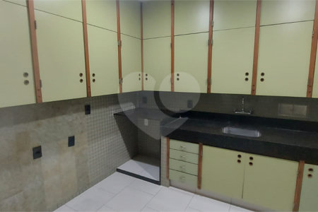 Apartamento à venda com 4 quartos, sendo 1 suíte,  em Laranjeiras, Rio de Janeiro, RJ