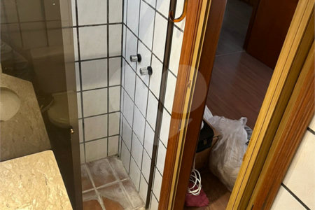 Apartamento à venda com 4 suítes em Vila Uberabinha, São Paulo, SP
