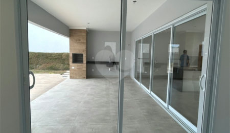 Casa à venda com 3 suítes no condomínio Vida Real, Itupeva - SP