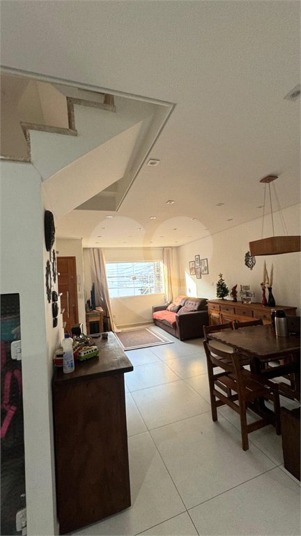 Sobrado à venda com 3 quartos, sendo 1 suíte, em Vila Mazzei, São Paulo, SP