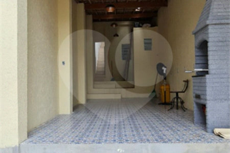 Casa à venda com 2 quartos, sendo 1 suíte, em Vila Romana, São Paulo, SP