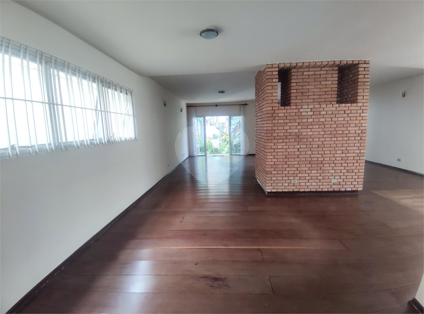Sobrado à venda com 4 quartos, sendo 2 suítes, em Chácara Monte Alegre, São Paulo, SP