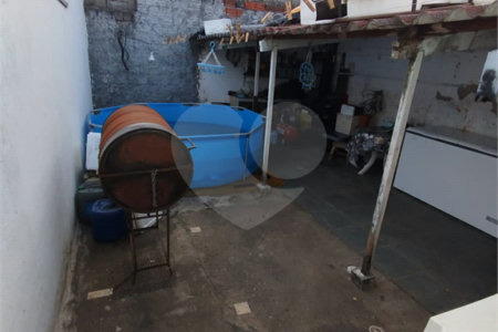 Casa à venda com 2 quartos, sendo 1 suíte,  em Jardim Layr, Mogi das Cruzes, SP