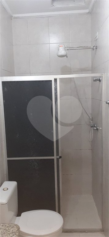 Casa à venda com 3 quartos, sendo 1 suíte, no condomínio Village Palmas, São Paulo - SP
