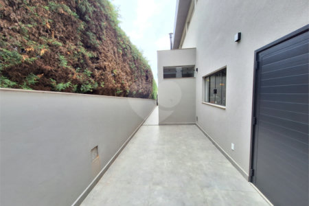 Casa à venda com 7 quartos, sendo 3 suítes, no condomínio Chacaras do Lago, Vinhedo - SP
