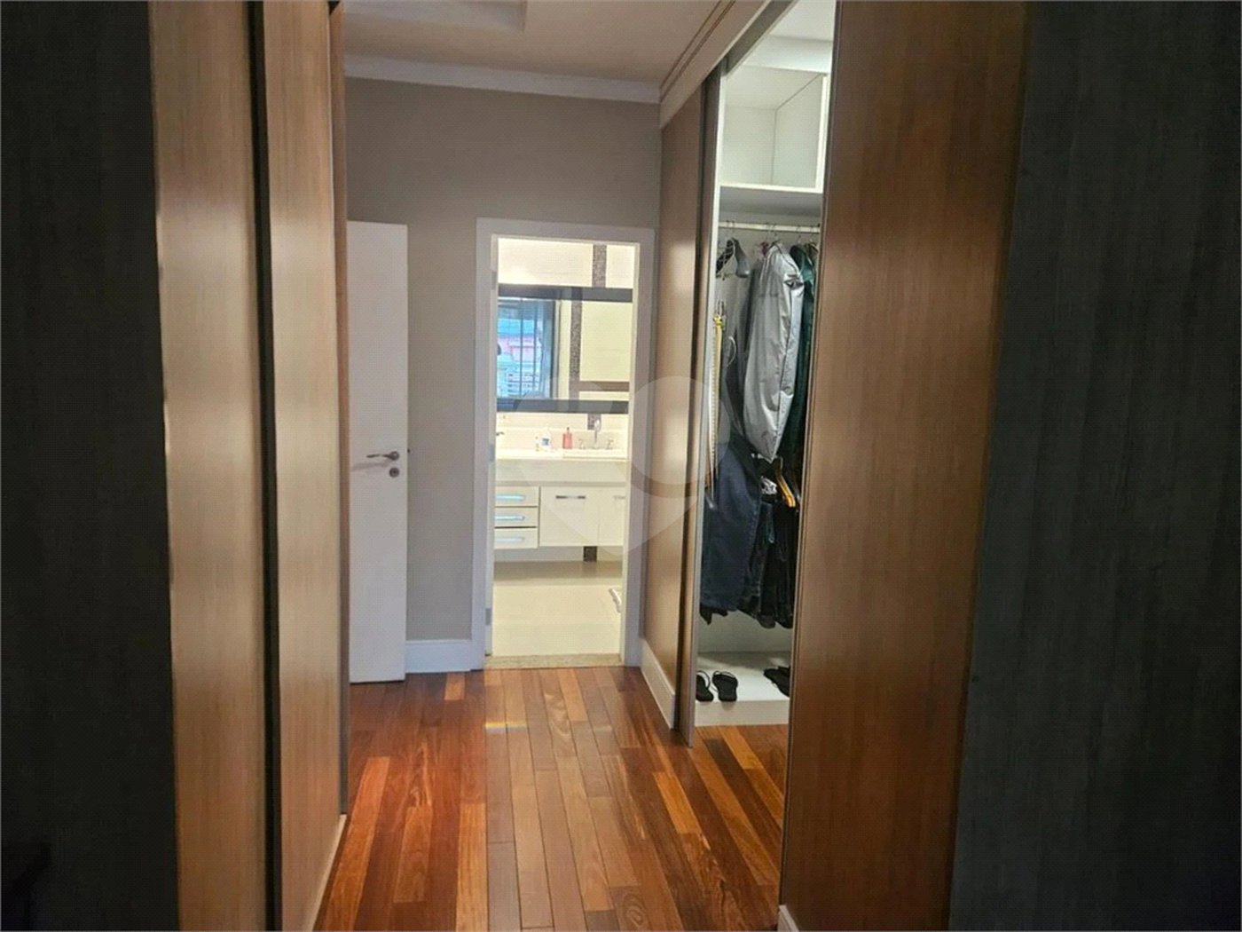 Sobrado à venda com 4 quartos, sendo 2 suítes, em Brooklin Paulista, São Paulo, SP