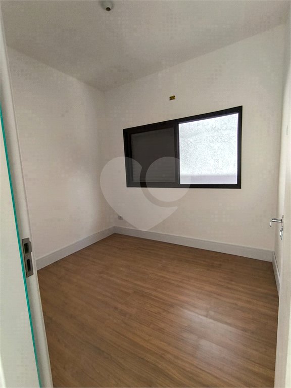 Casa à venda com 3 quartos, sendo 1 suíte, no condomínio Villagio Brasil, Atibaia - SP