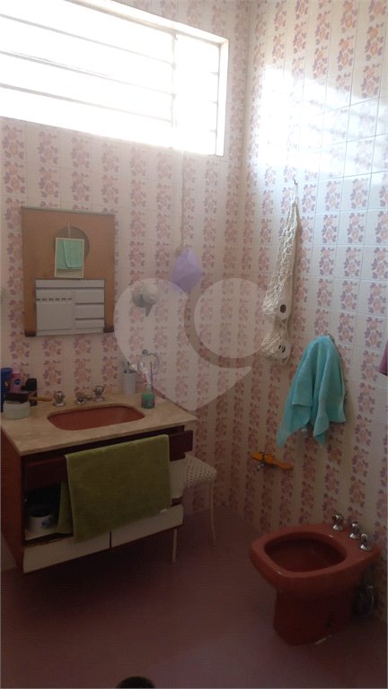 Casa Térrea à venda com 3 quartos, sendo 1 suíte,  em Aclimação, São Paulo, SP