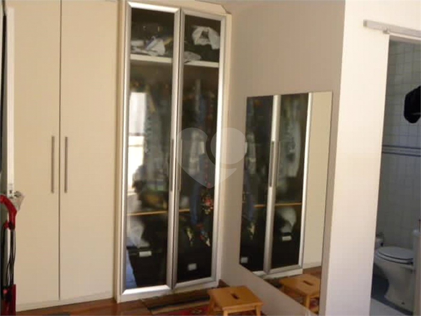 Casa à venda com 3 quartos, sendo 1 suíte, no condomínio Villas de São Francisco, São Paulo - SP
