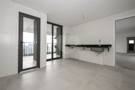 Apartamento à venda com 3 suítes,  em Jardim Fonte do Morumbi, São Paulo, SP