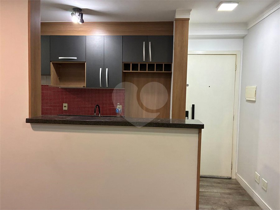 Apartamento para alugar com 2 quartos, sendo 1 suíte, em Vila Endres, Guarulhos, SP