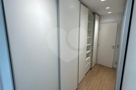 Apartamento à venda com 2 suítes em Parque do Morumbi, São Paulo, SP