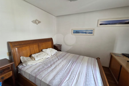 Cobertura à venda com 3 quartos, sendo 1 suíte, em Cidade São Francisco, São Paulo, SP