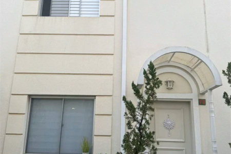 Casa à venda com 3 quartos, sendo 1 suíte, no condomínio Villas de São Francisco, São Paulo - SP