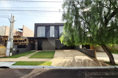 Casa à venda com 3 quartos, sendo 1 suíte, no condomínio Portal da Mata Rp, Ribeirão Preto - SP