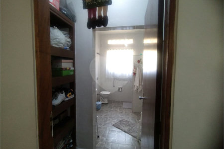 Casa à venda com 4 quartos em Chora Menino, São Paulo, SP