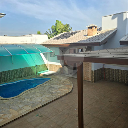 Casa à venda com 4 quartos, sendo 1 suíte, no condomínio Raizes, Paulínia - SP