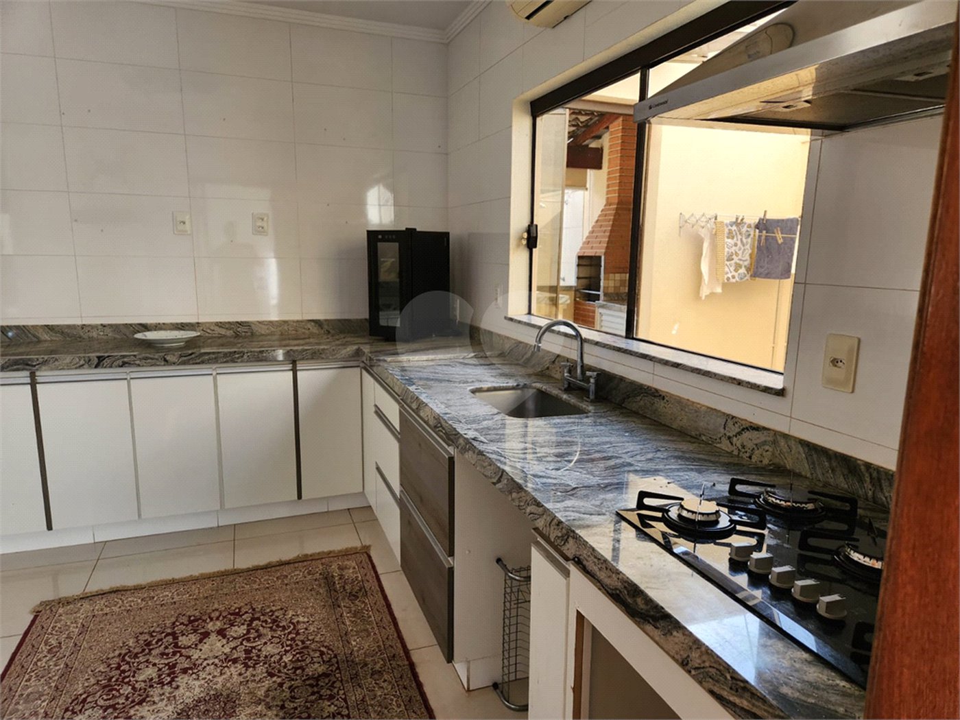 Casa à venda ou para alugar com 3 quartos, sendo 1 suíte, em Jardim Primavera, Araraquara, SP
