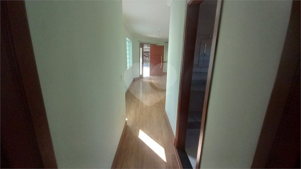 Sobrado à venda com 4 quartos, sendo 2 suítes, em Tremembé, São Paulo, SP