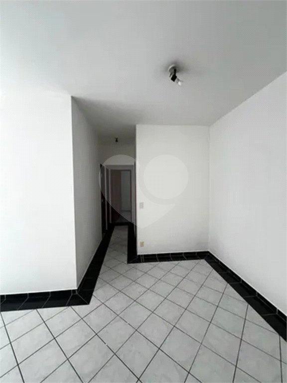 Apartamento à venda com 3 quartos, sendo 1 suíte, em Parque Residencial Aquarius, São José dos Campos, SP