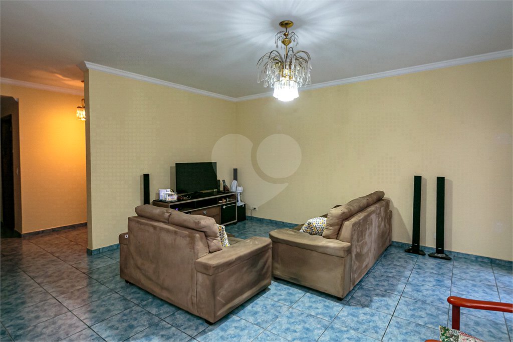 Casa Térrea à venda com 3 suítes em Jardim Petrópolis, São Paulo, SP