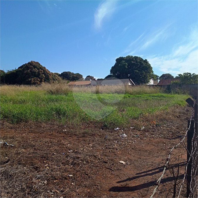 Terreno à venda em Jardim Brasília (vila Xavier), Araraquara, SP