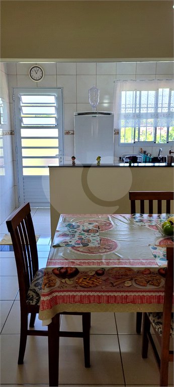 Casa à venda com 3 quartos, sendo 1 suíte,  no Centro, Guararema, SP