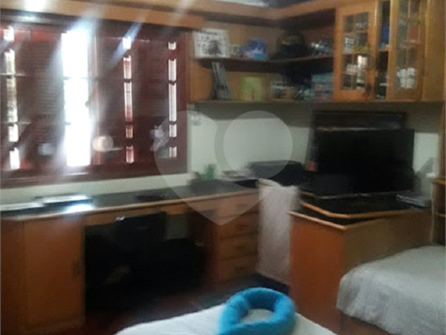 Sobrado à venda com 3 quartos, sendo 1 suíte,  em Jardim França, São Paulo, SP