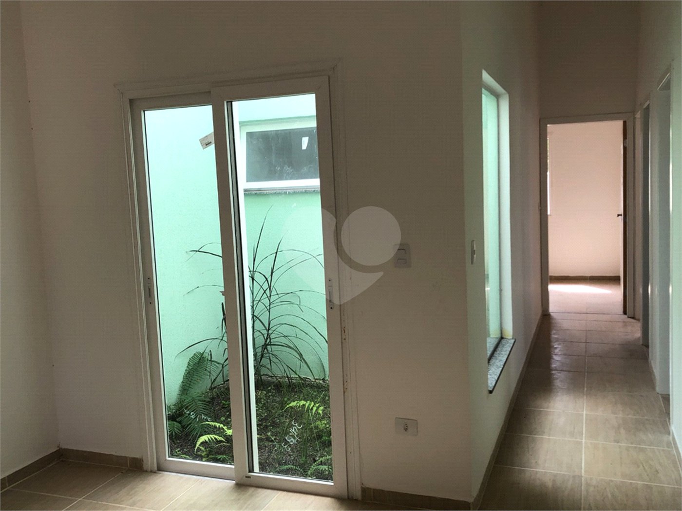 Casa Térrea à venda com 3 quartos, sendo 1 suíte,  no Centro, Bom Jesus dos Perdões, SP