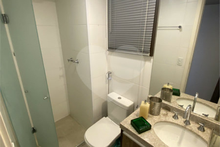 Apartamento à venda com 2 quartos, sendo 1 suíte,  em Vila Monumento, São Paulo, SP