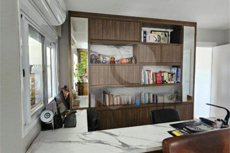 Apartamento à venda com 2 suítes em Vila Anastácio, São Paulo, SP