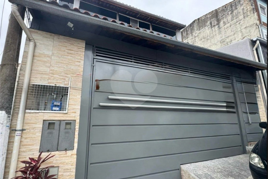 Sobrado à venda com 4 quartos, sendo 1 suíte, em Vila Gustavo, São Paulo, SP
